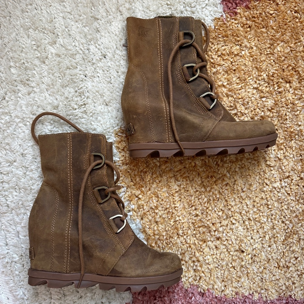 Sorel Joan of Arctic II Brown Women's All Weather Wedge Boots Size 7